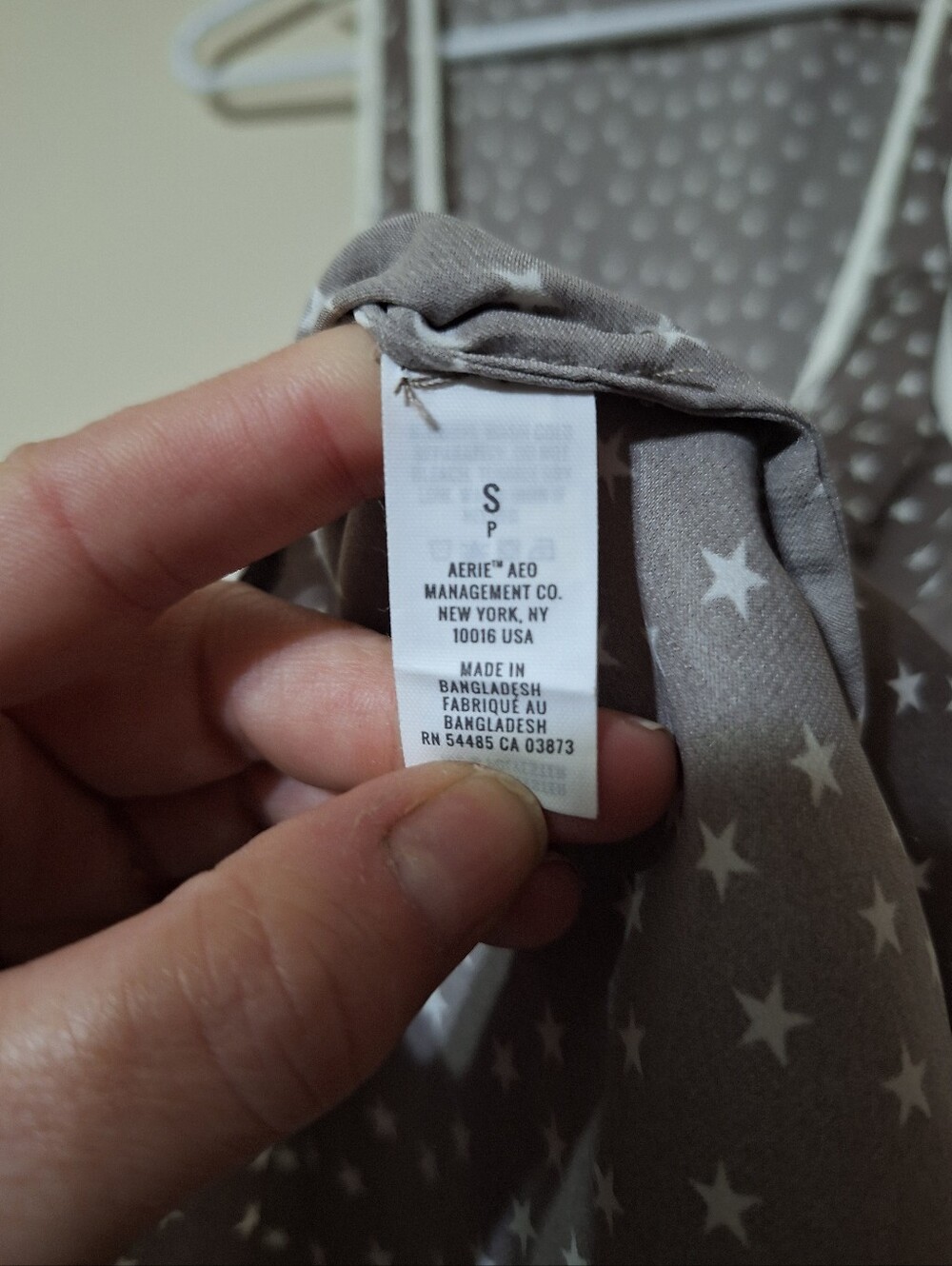 Aerie Taupe Satin Star Print Scoop Neck Tank Top Grey Brown Size S - Picture 5 of 10